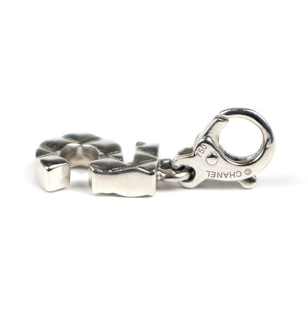 CHANEL No.5 Matelasse Pendant Charm 18K White Gold