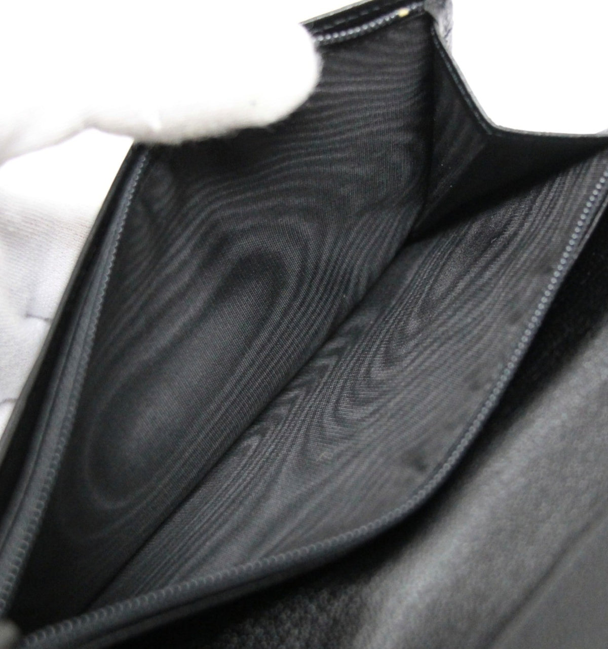 CHANEL Leather Bifold Wallet Black
