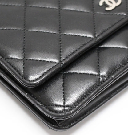 CHANEL Matelasse Lambskin Chain S Hardware Wallet