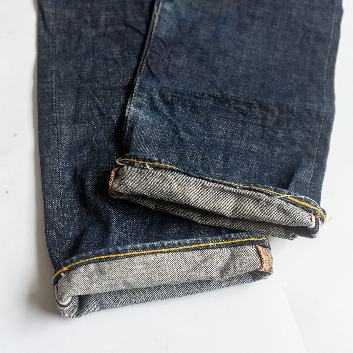EVISU Lot 2000 Seagull Paint Dark Indigo Jeans Size 33×35