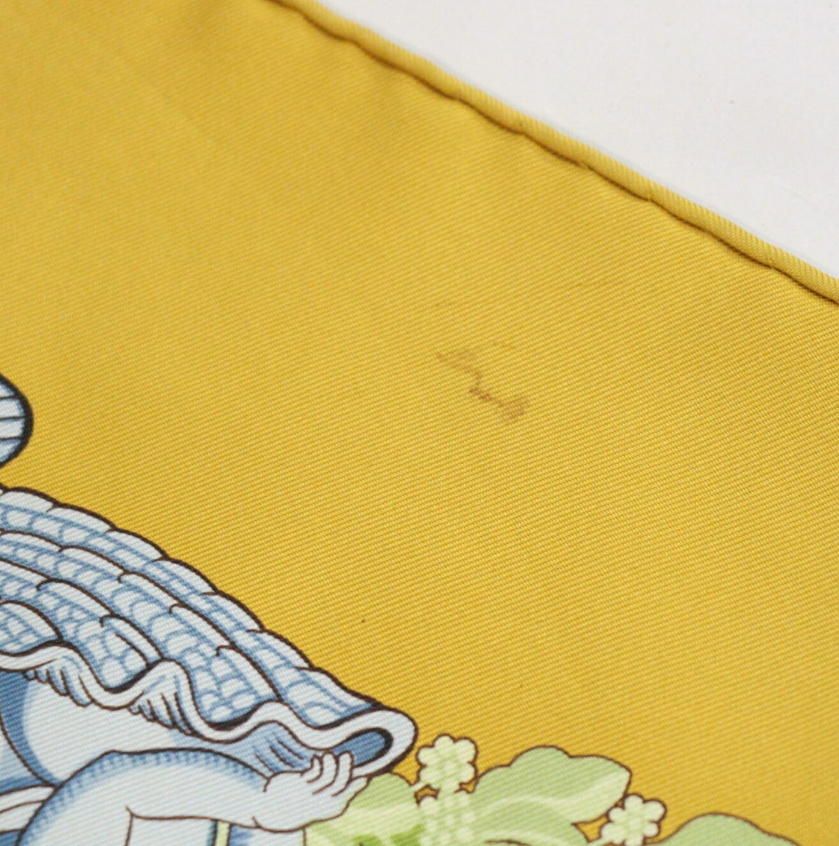 HERMES Carre 90 Balade Oceane Scarf Yellow