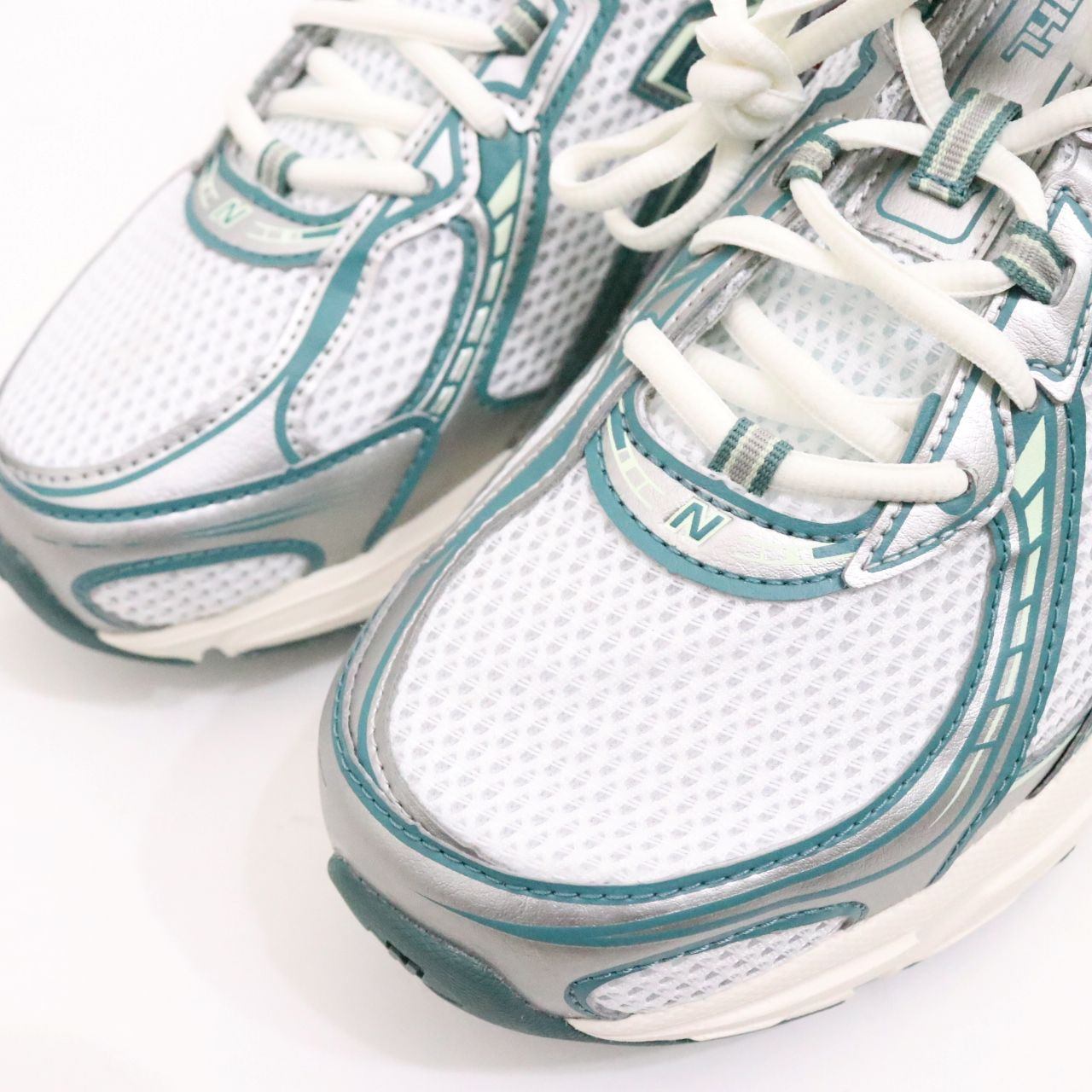 NEW BALANCE 24AW 740V2 Marsh White Sneakers Size 29.0cm