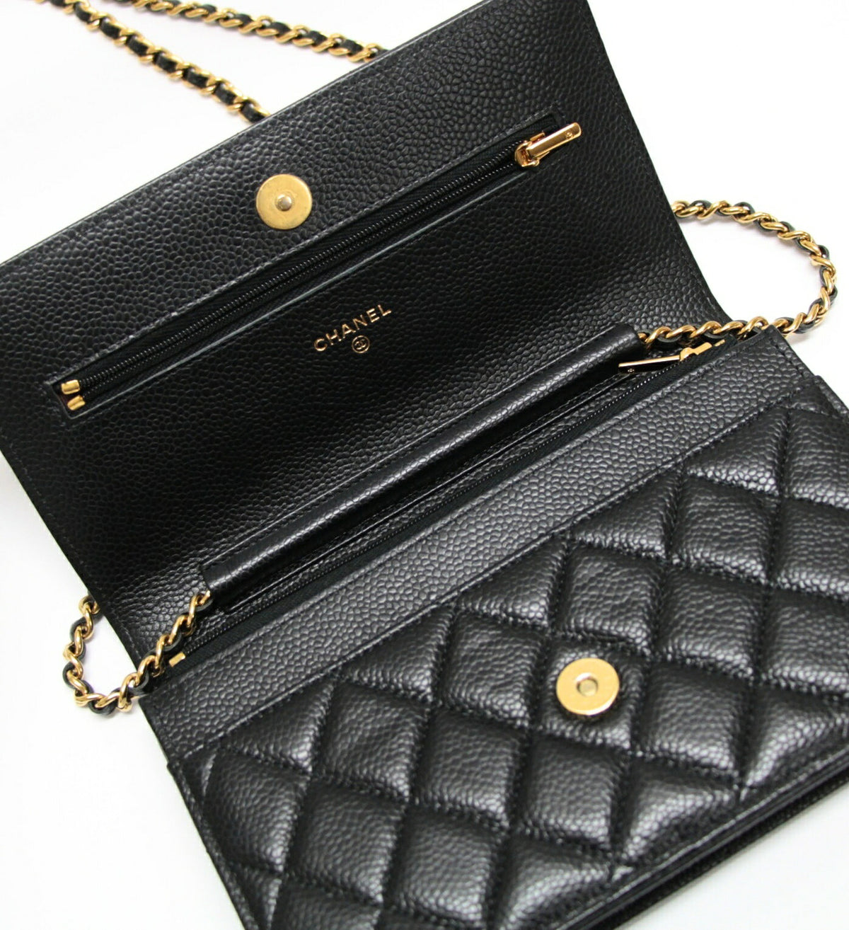 CHANEL Matelasse Caviar Wallet Black