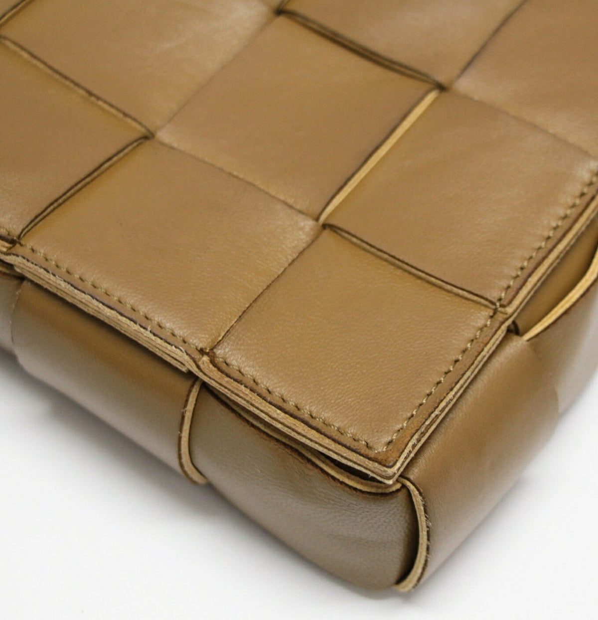 BOTTEGA VENETA Maxi Intrecciato Bag Brown