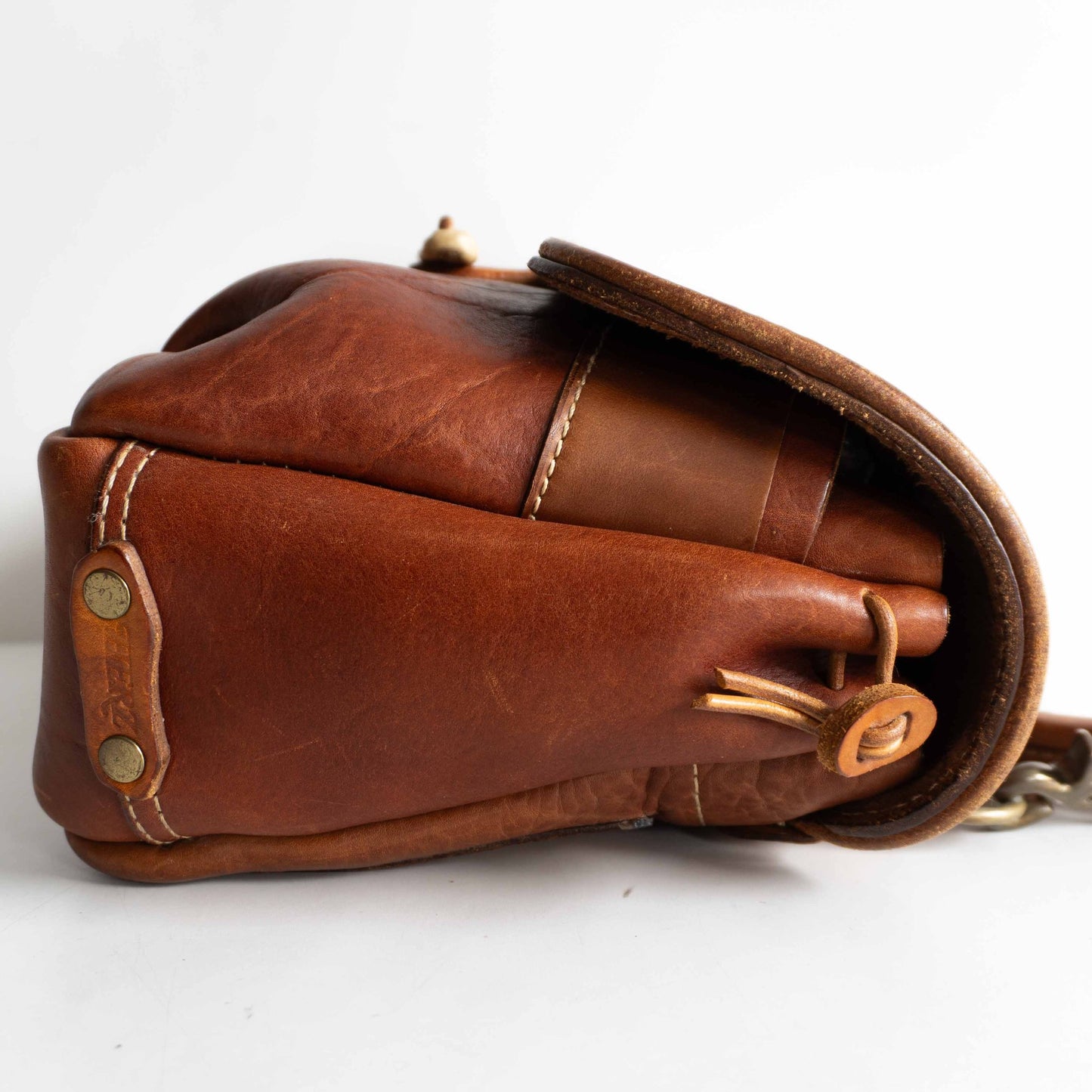 HERZ Kondo Original Tando Leather Messenger Size ONE SIZE