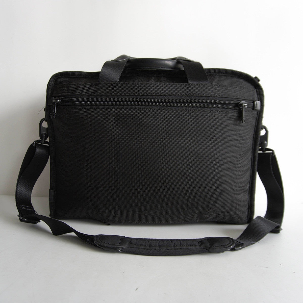 TUMI ALPHA2 2-Way Business Briefcase Black Size ONE SIZE