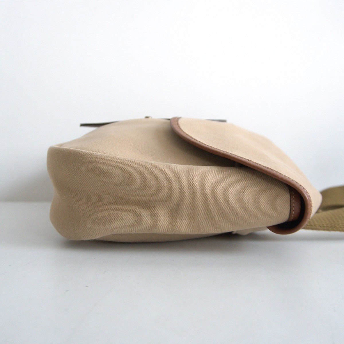 Billingham Wickham Small Khaki Camera Shoulder Size ONE SIZE