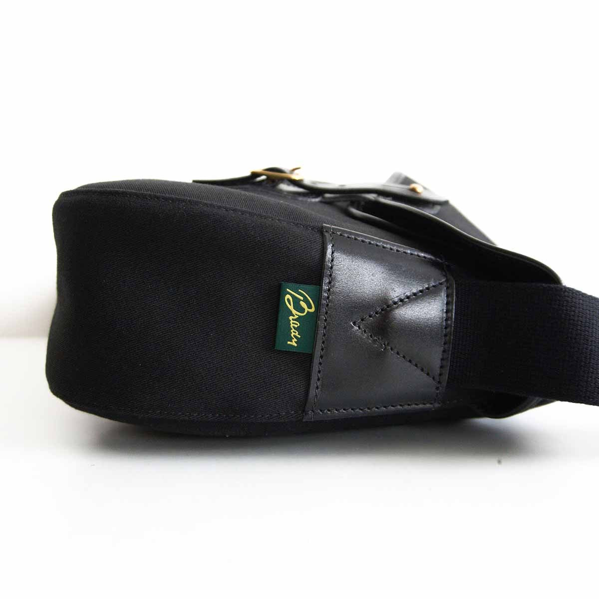 BRADY Ariel Trout Large Shoulder Bag Black Size ONE SIZE