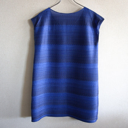 PLEATS PLEASE Horizontal Pleated Dress Size 3