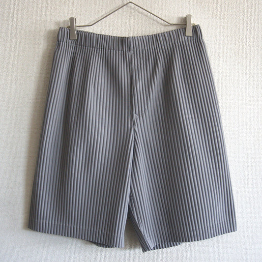HOMME PLISSE ISSEY MIYAKE Pleated Short Pants Gray Size 34