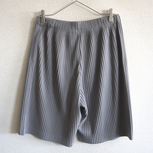 HOMME PLISSE ISSEY MIYAKE Pleated Short Pants Gray Size 34