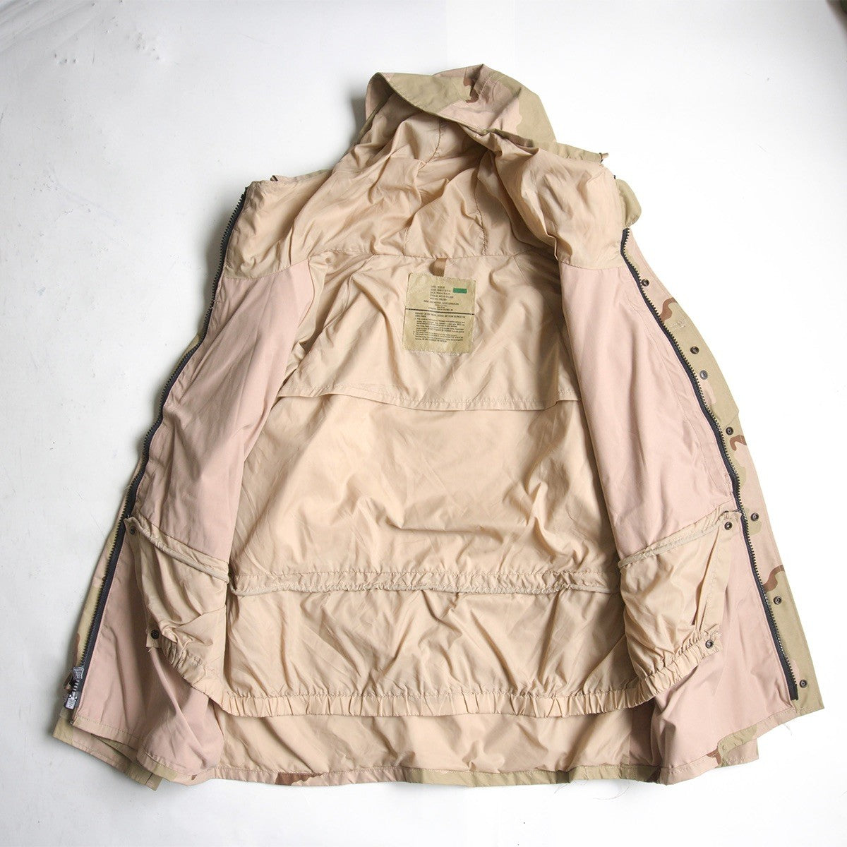 ECWCS GORE-TEX Desert Camo Cold Weather Parka Size L-R