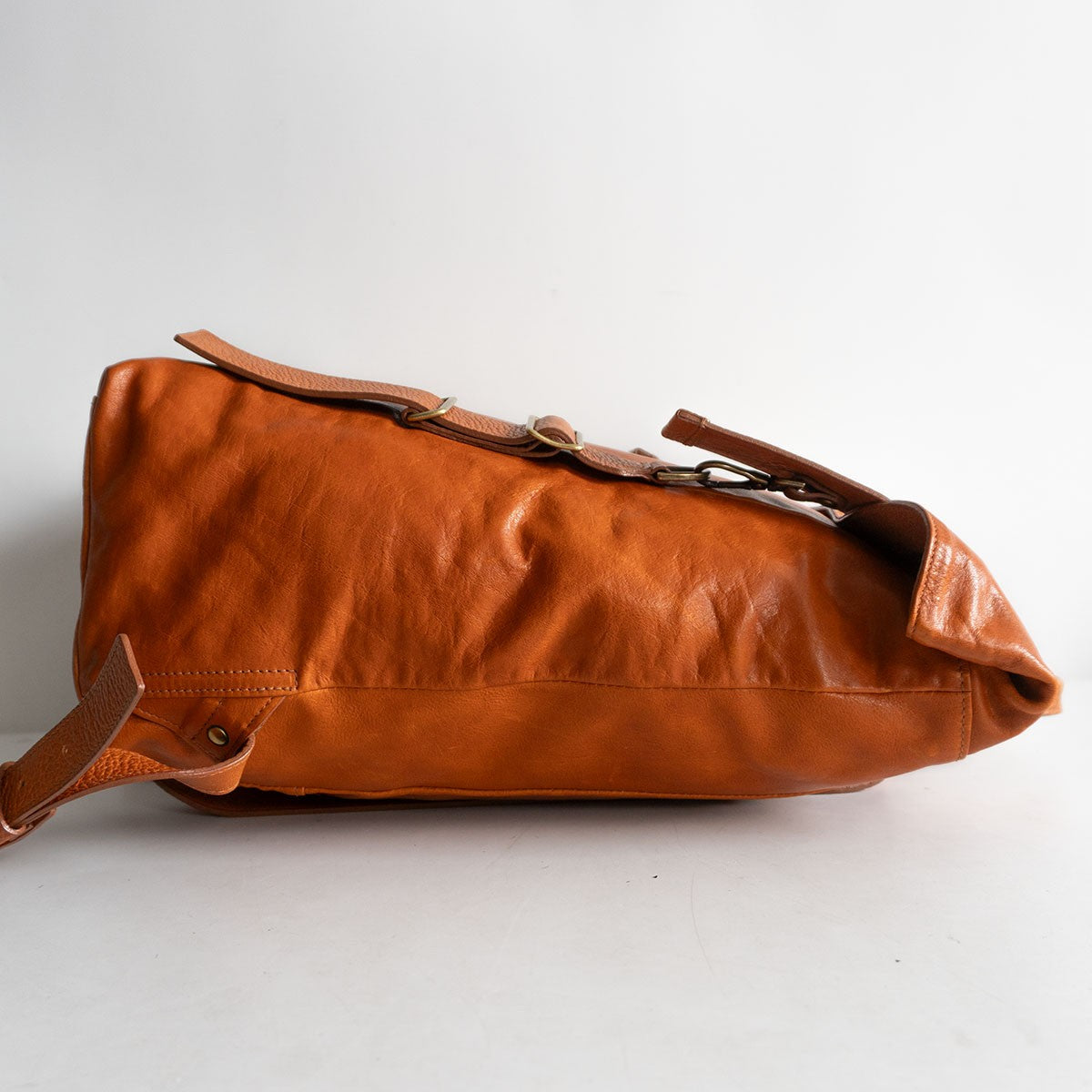 dan genten Leather Backpack Brown Size ONE SIZE