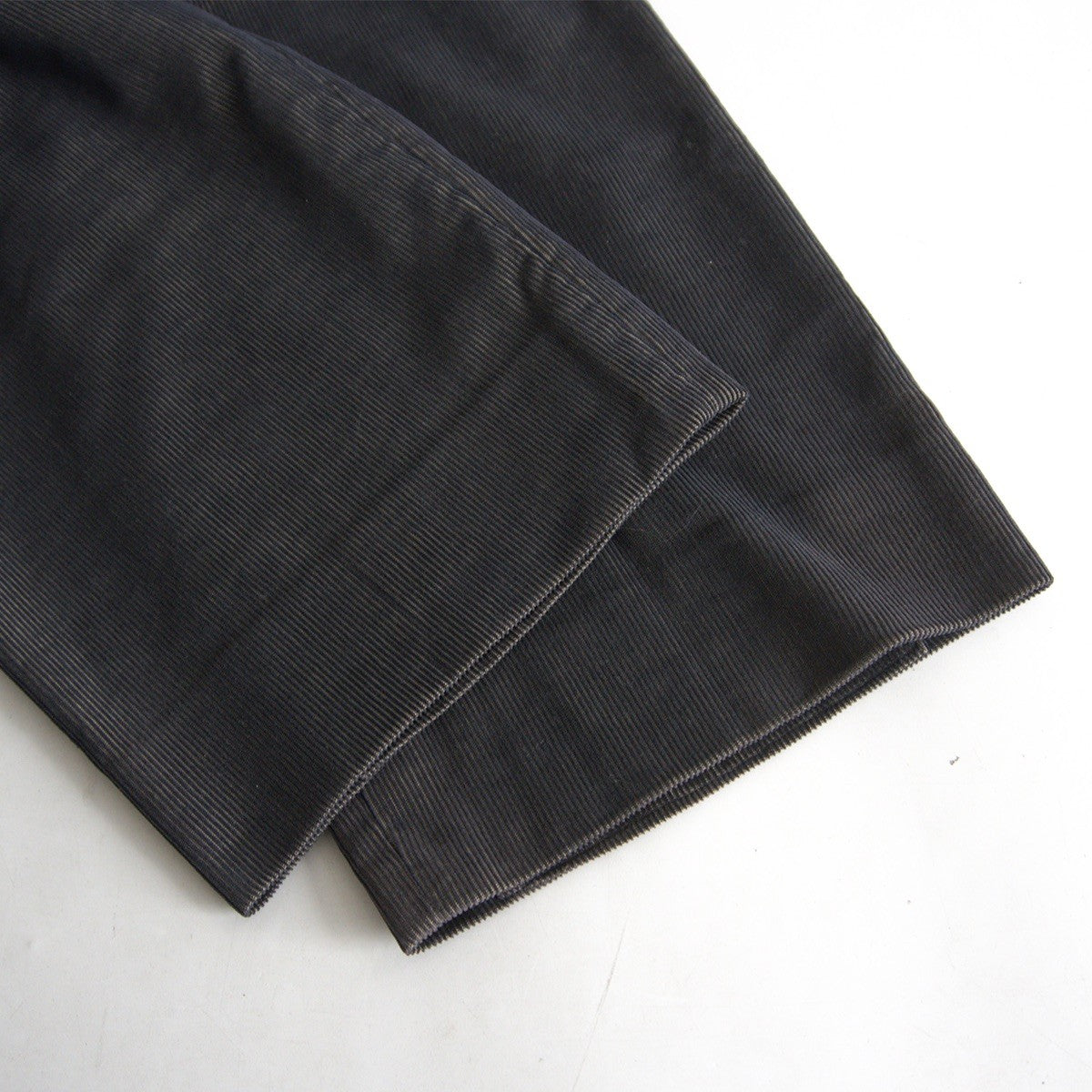 GIORGIO ARMANI Fine-Wale Corduroy Straight Slacks Size 34