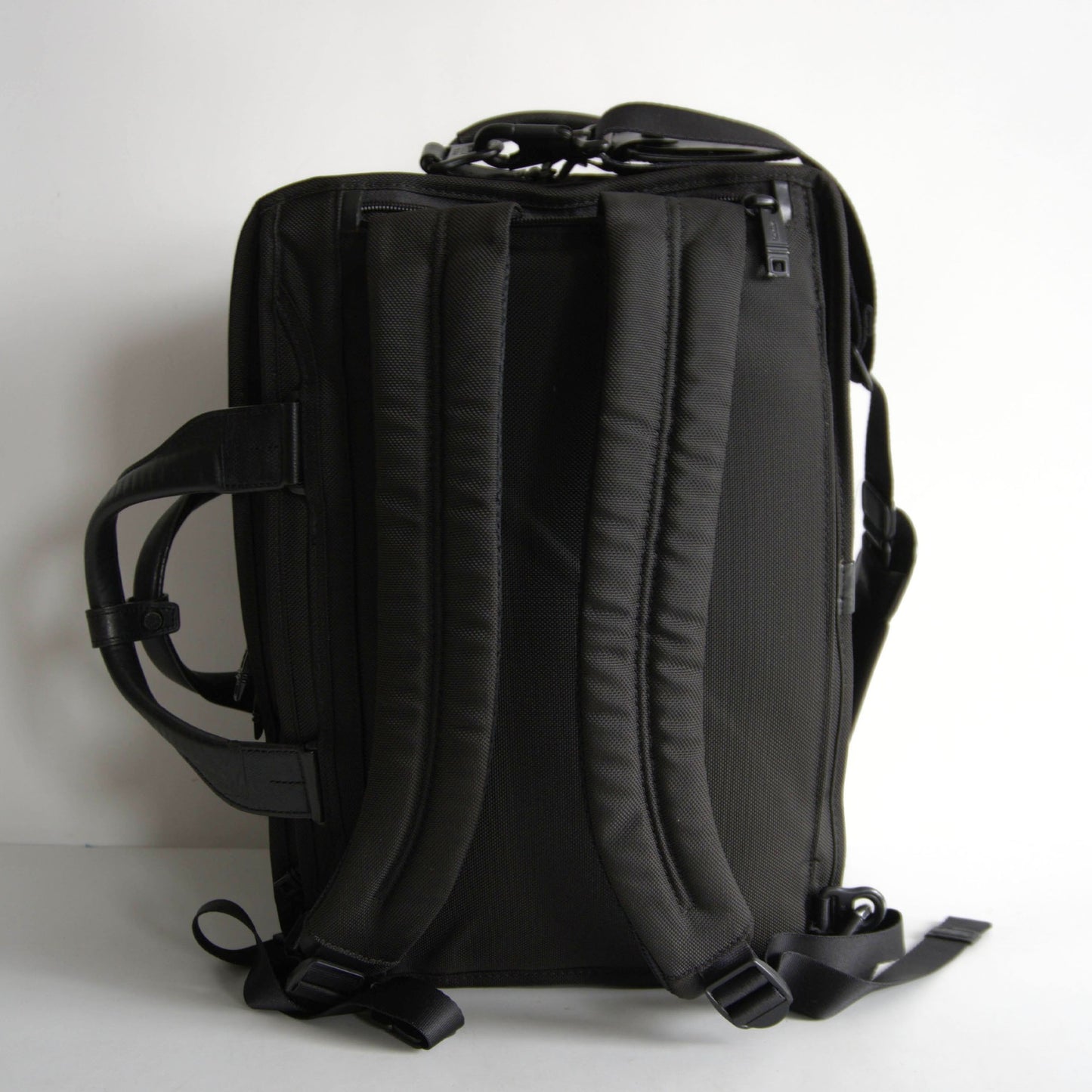 TUMI Alpha 2 3-Way Ballistic Nylon Business Size ONE SIZE