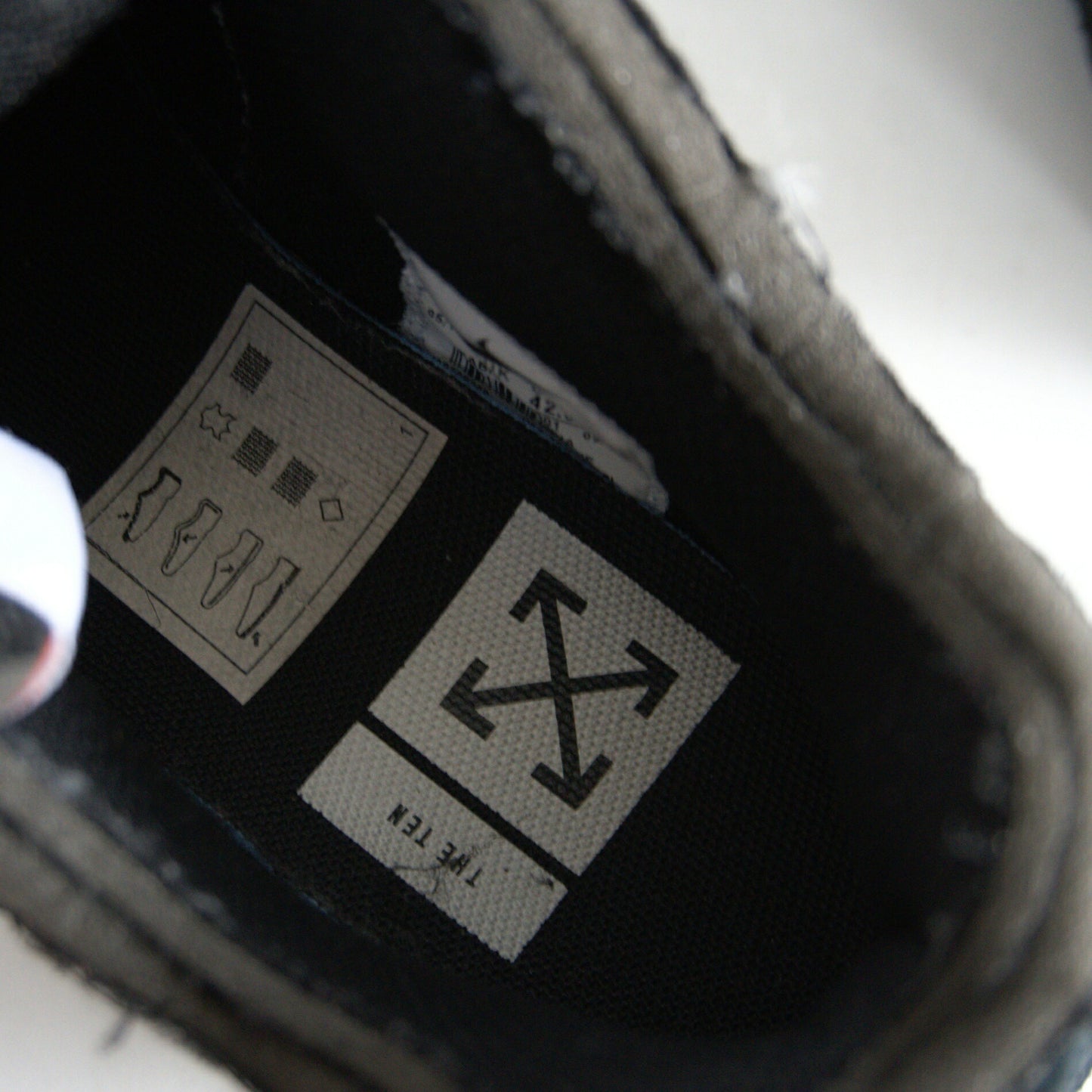 OFF White THE x Nike THE 10 AA7293-001 Sneakers