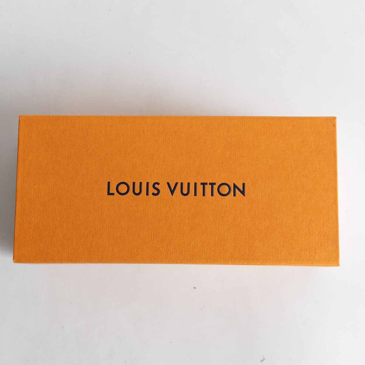 LOUIS VUITTON Horizon Black Monogram Earphones QAB010