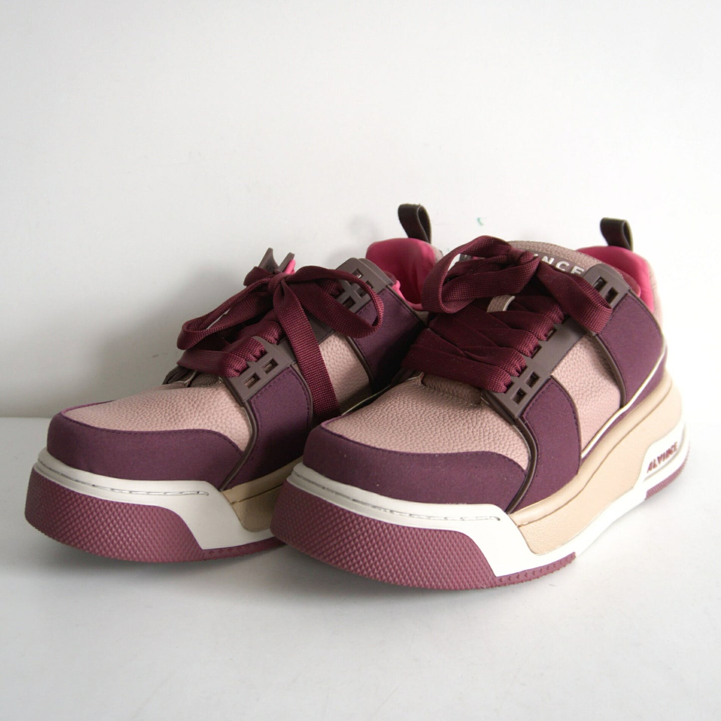 MLVINCE RAPTOR LOW Voluminous Sneakers