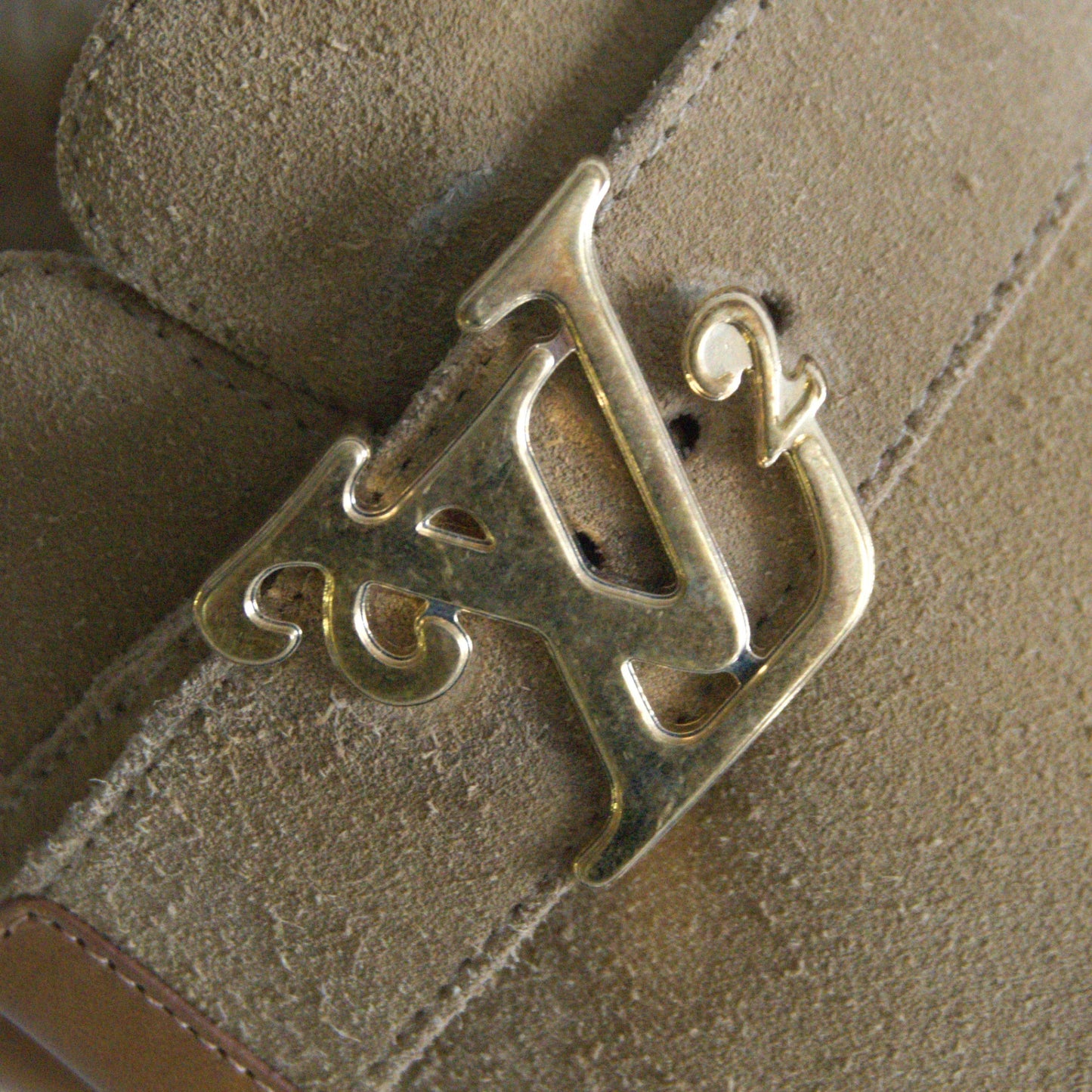 LOUIS VUITTON LV Cozzy Line Shearling Mule Size 9