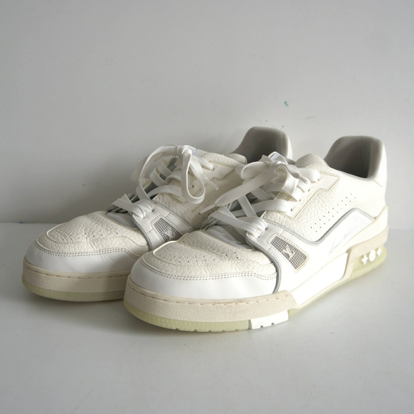 LOUIS VUITTON LV Trainer Sneakers Size 7.5
