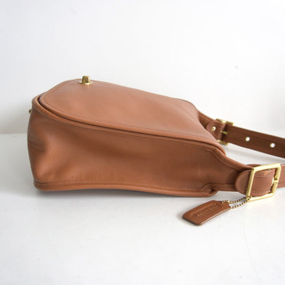 OLD COACH Brown Leather Shoulder Bag Size ONE SIZE