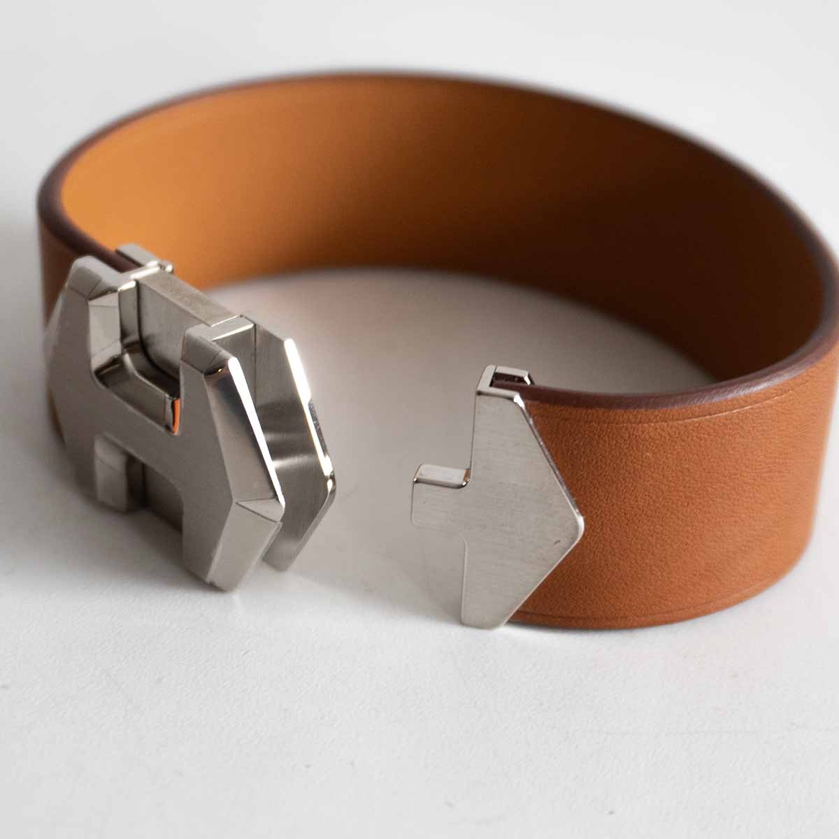 HERMES Super H Leather Bracelet Size ONE SIZE