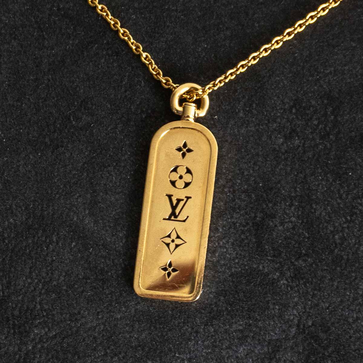 LOUIS VUITTON Legaston Tag Set Pendant Necklace