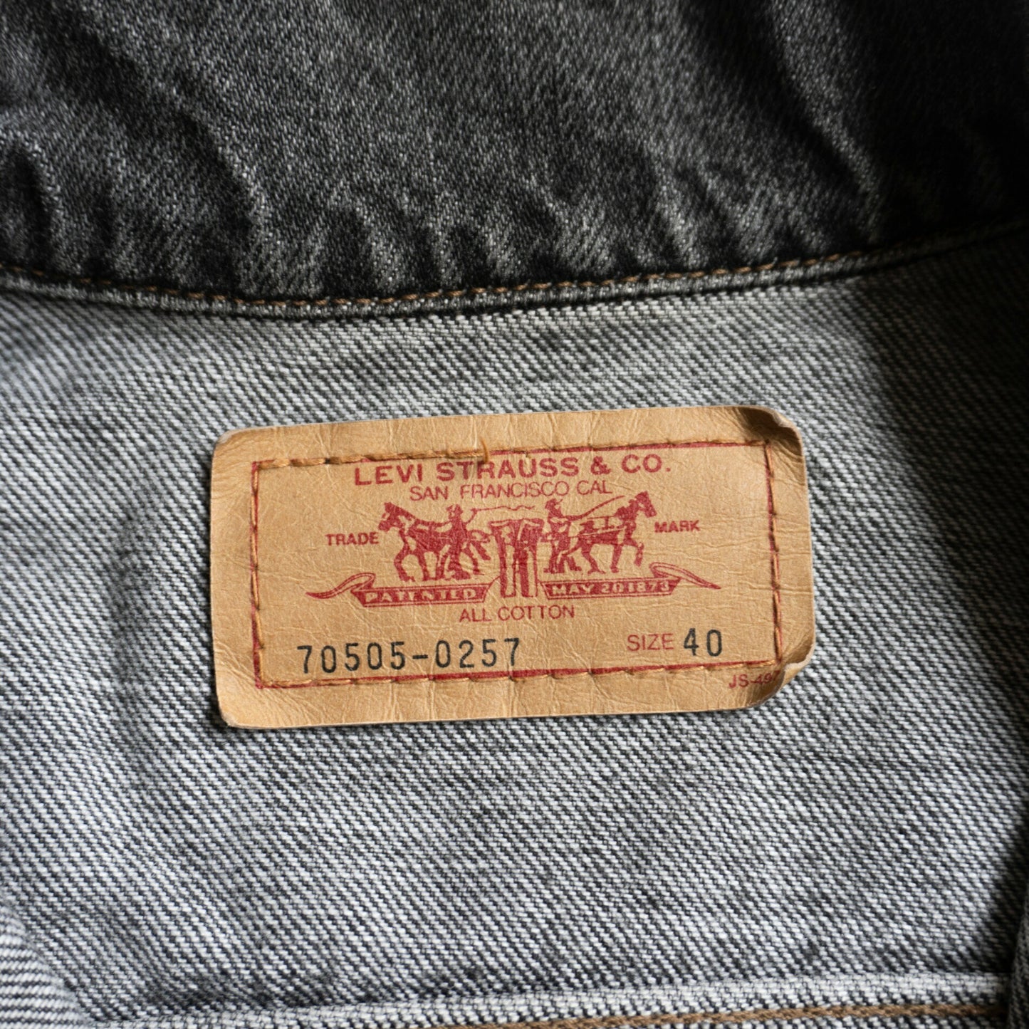 LEVI'S 90s 70505-0257 Pre-dyed Black Denim Jacket Size 38