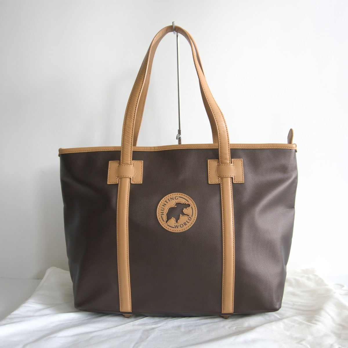 HUNTING WORLD Casual Everyday Tote Bag Size ONE SIZE