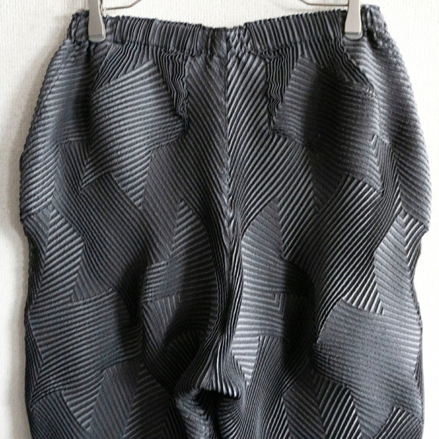 A-POC ISSEY MIYAKE Steam Stretch Pants Dark Gray Size 2