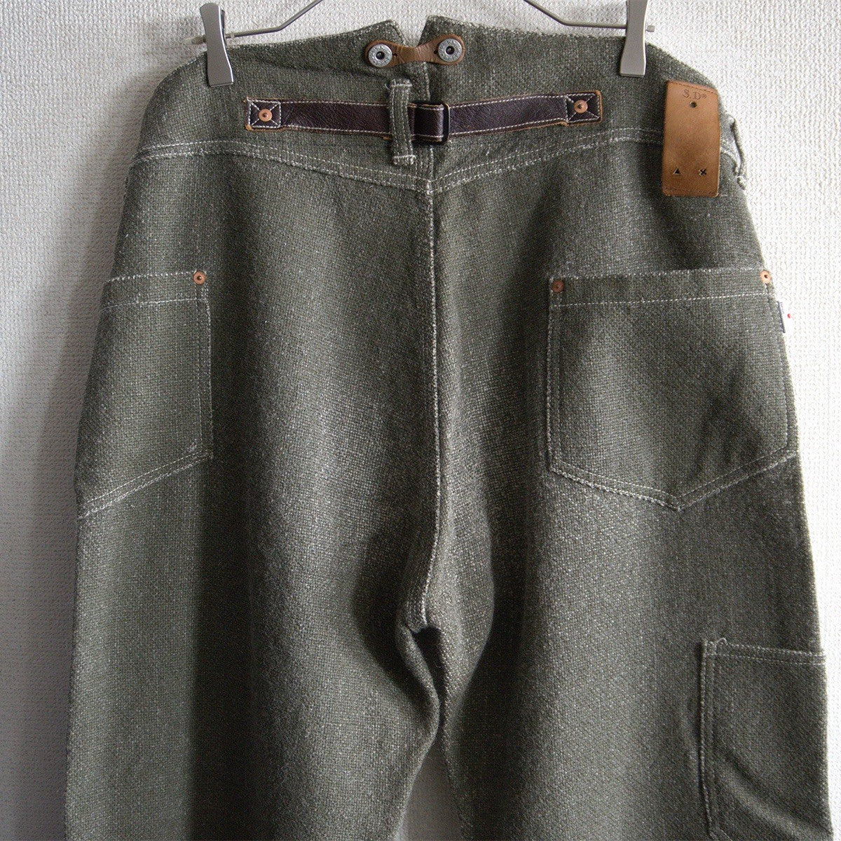 STUDIO D'ARTISAN Leather Buckle Back Wool Size L(32)