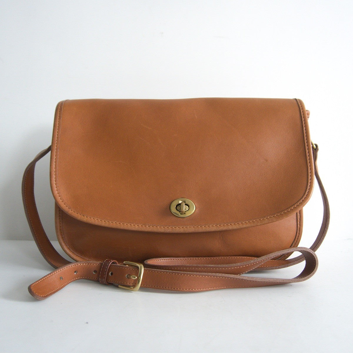 OLD COACH Brown Leather Shoulder Bag ONE SIZE Size ONE SIZE
