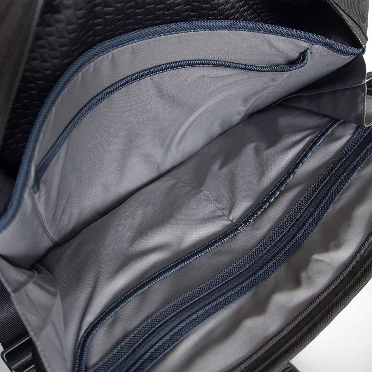 TUMI ALPHA2 26180D2 Ballistic Nylon 3-Way Size ONE SIZE