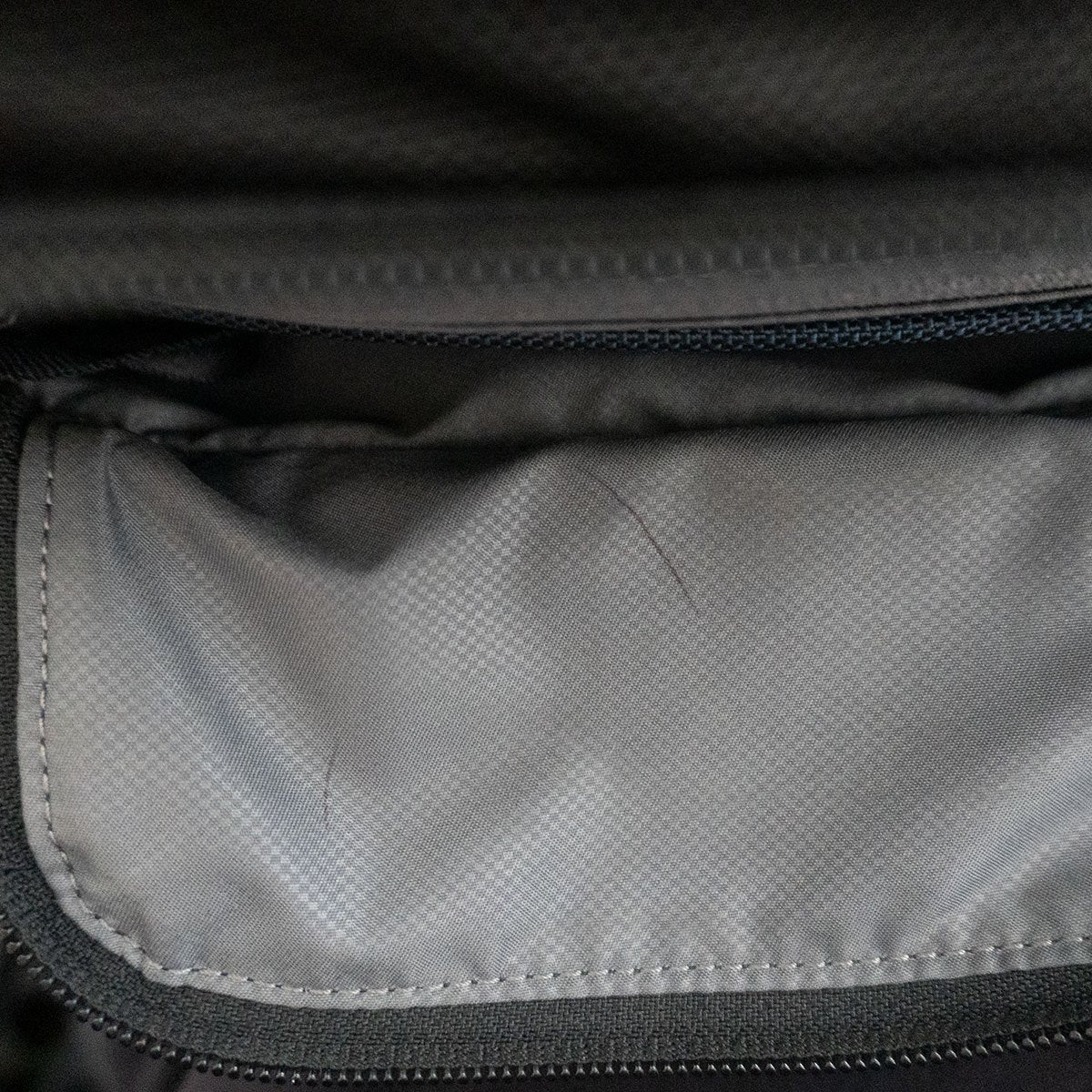 TUMI ALPHA2 26180D2 Ballistic Nylon 3-Way Size ONE SIZE