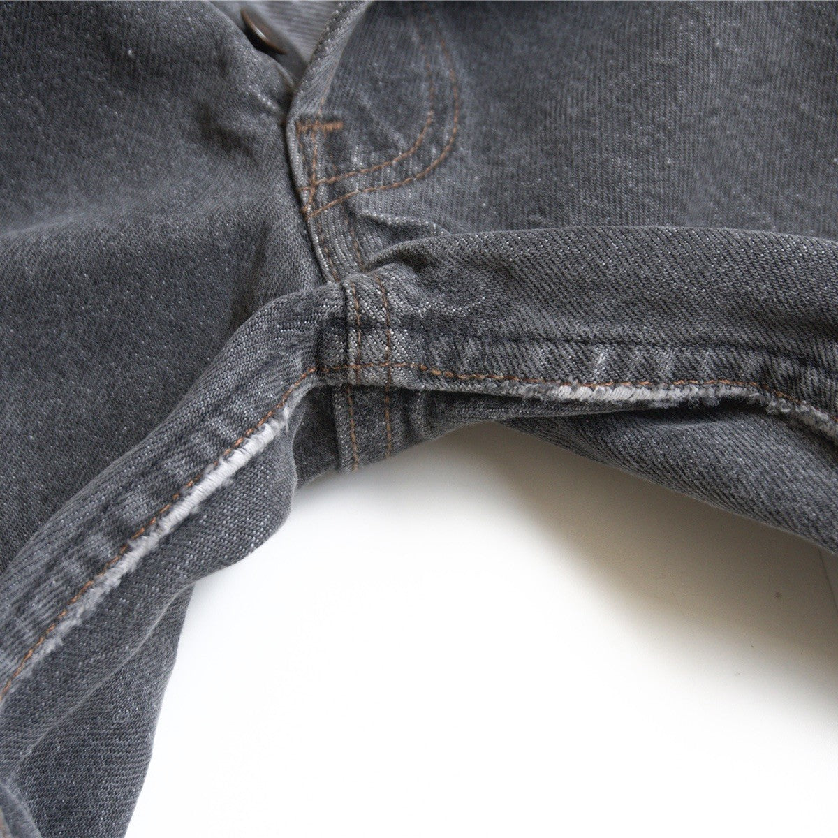 LEVI'S 80s 501 Garment-Dyed Black Jeans Size 32×32