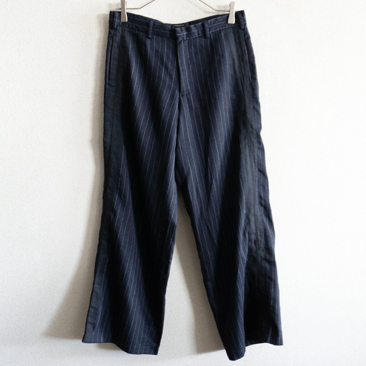 GEOFFREY B. SMALL Striped Wide Trousers Size 44