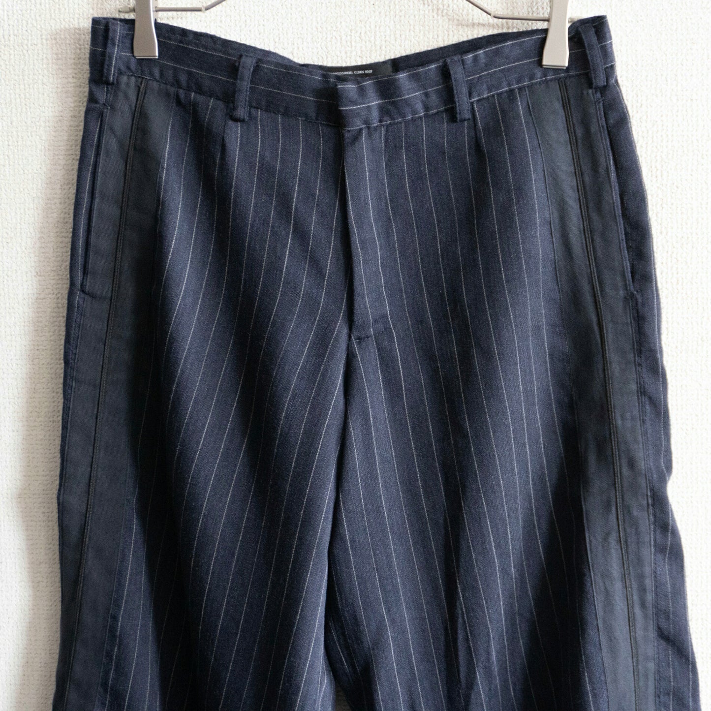 GEOFFREY B. SMALL Striped Wide Trousers Size 44