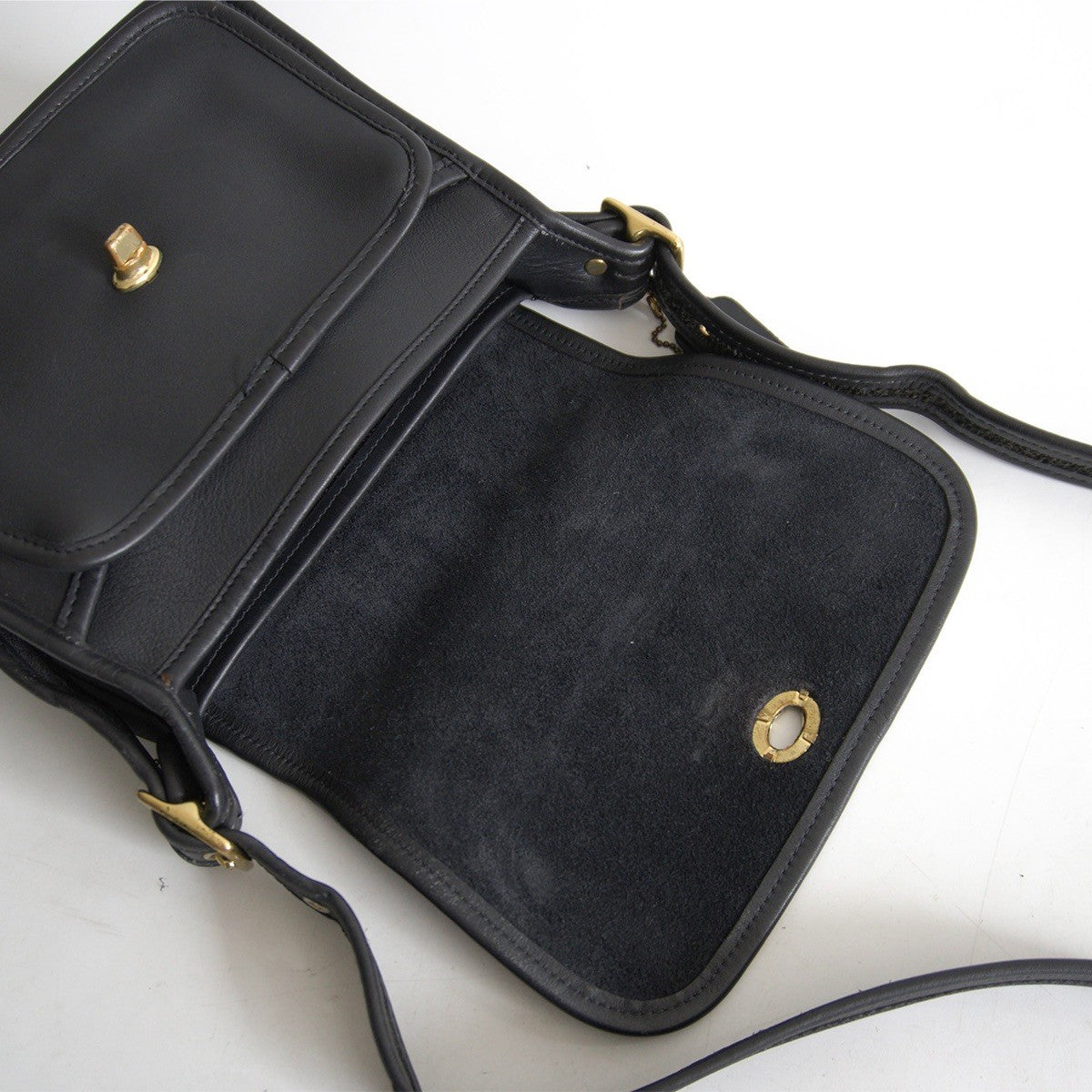 OLD COACH Leather Turnlock Shoulder Bag Black Size ONE SIZE
