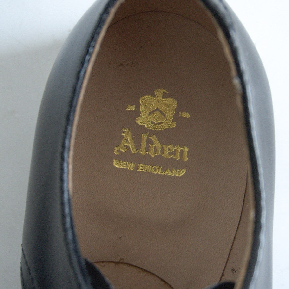 Alden 54411 Modified Last V-Tip Calfskin Dress Shoes Size 8
