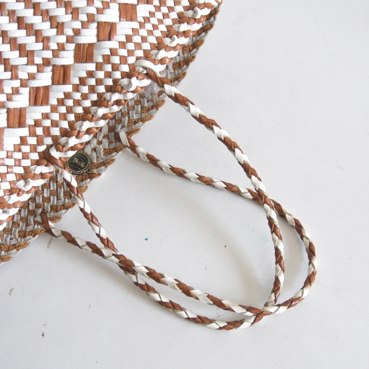 DRAGON Leather Woven Mesh Hand Bag Size ONE SIZE