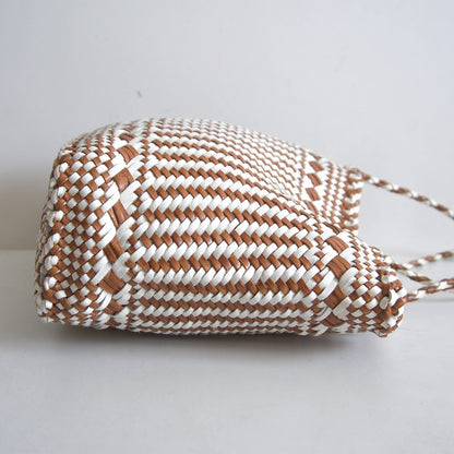 DRAGON Leather Woven Mesh Hand Bag Size ONE SIZE