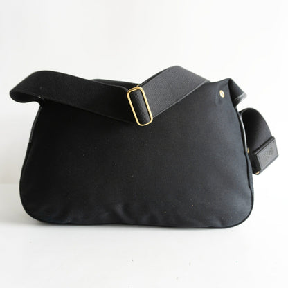 BRADY Ariel Trout Large Black Shoulder Bag Size ONE SIZE