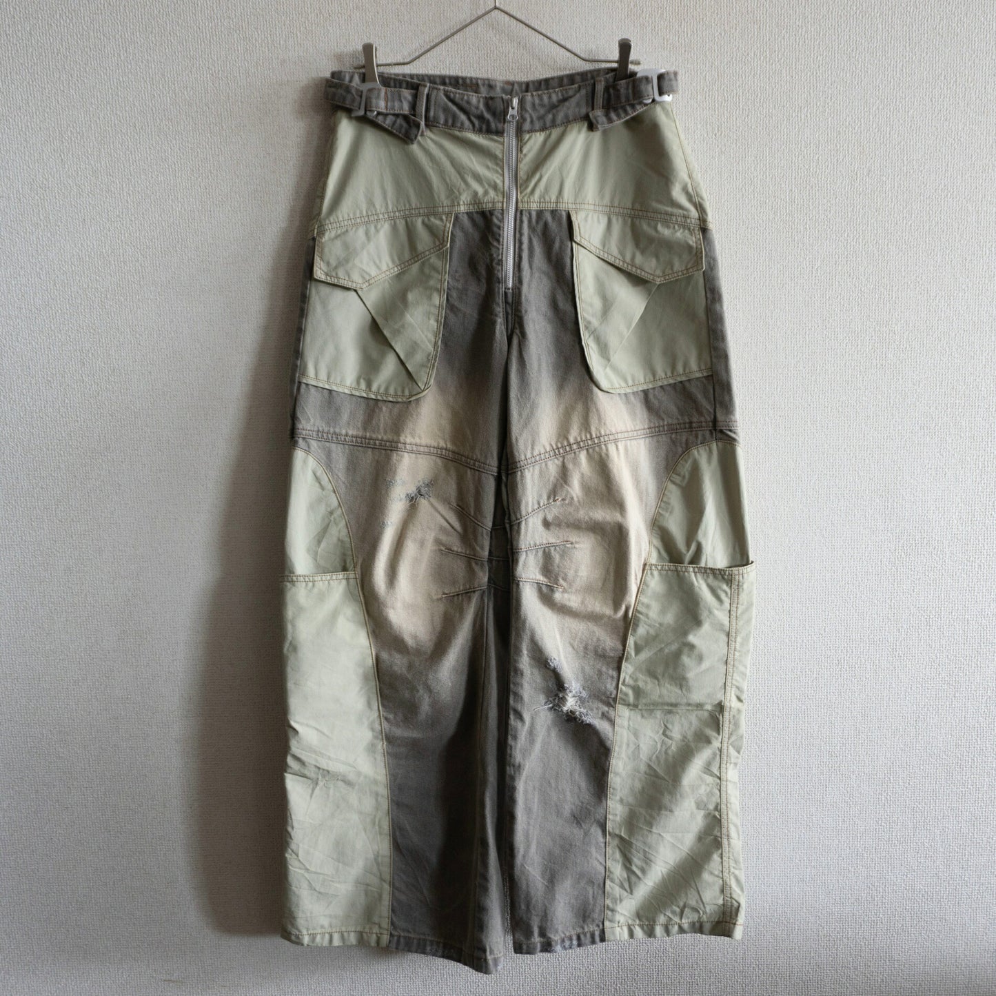 BEUTER Nylon Denim Panel Distressed Jeans Size L