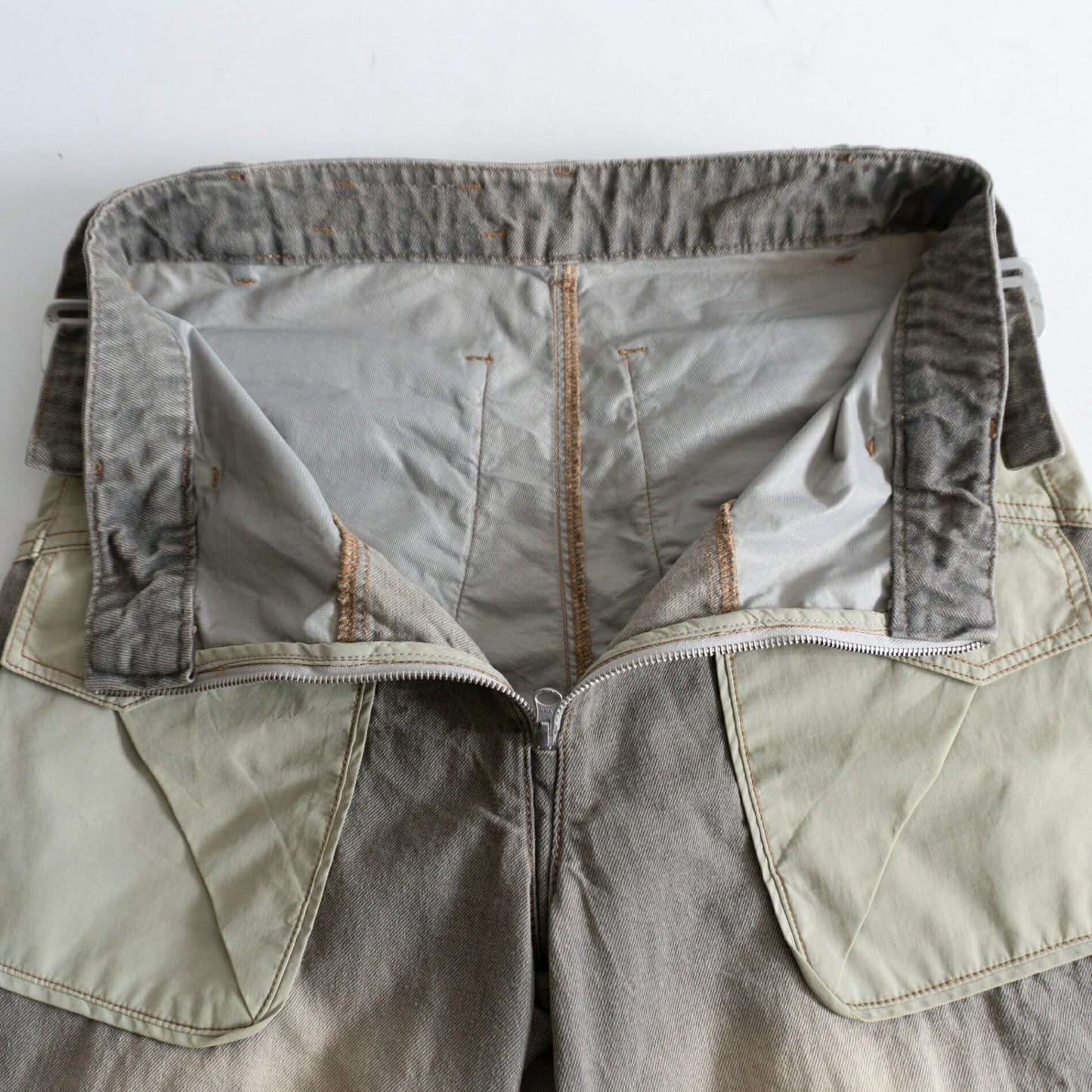 BEUTER Nylon Denim Panel Distressed Jeans Size L