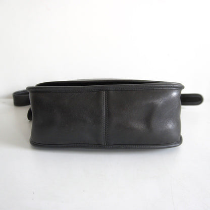 OLD COACH Black Flap Glove Shoulder Bag Size ONE SIZE