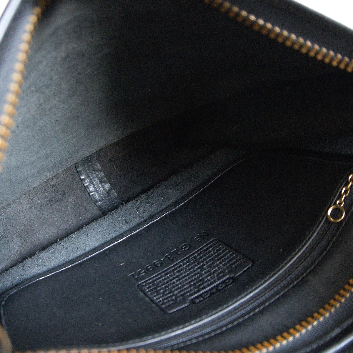 OLD COACH Black Flap Glove Shoulder Bag Size ONE SIZE