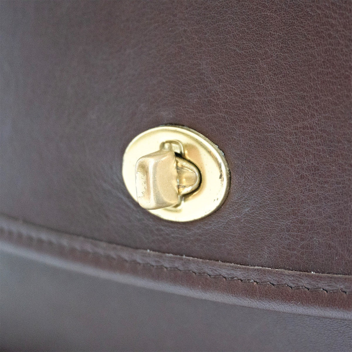 OLD COACH Dark Brown Turnlock Shoulder Bag Size ONE SIZE