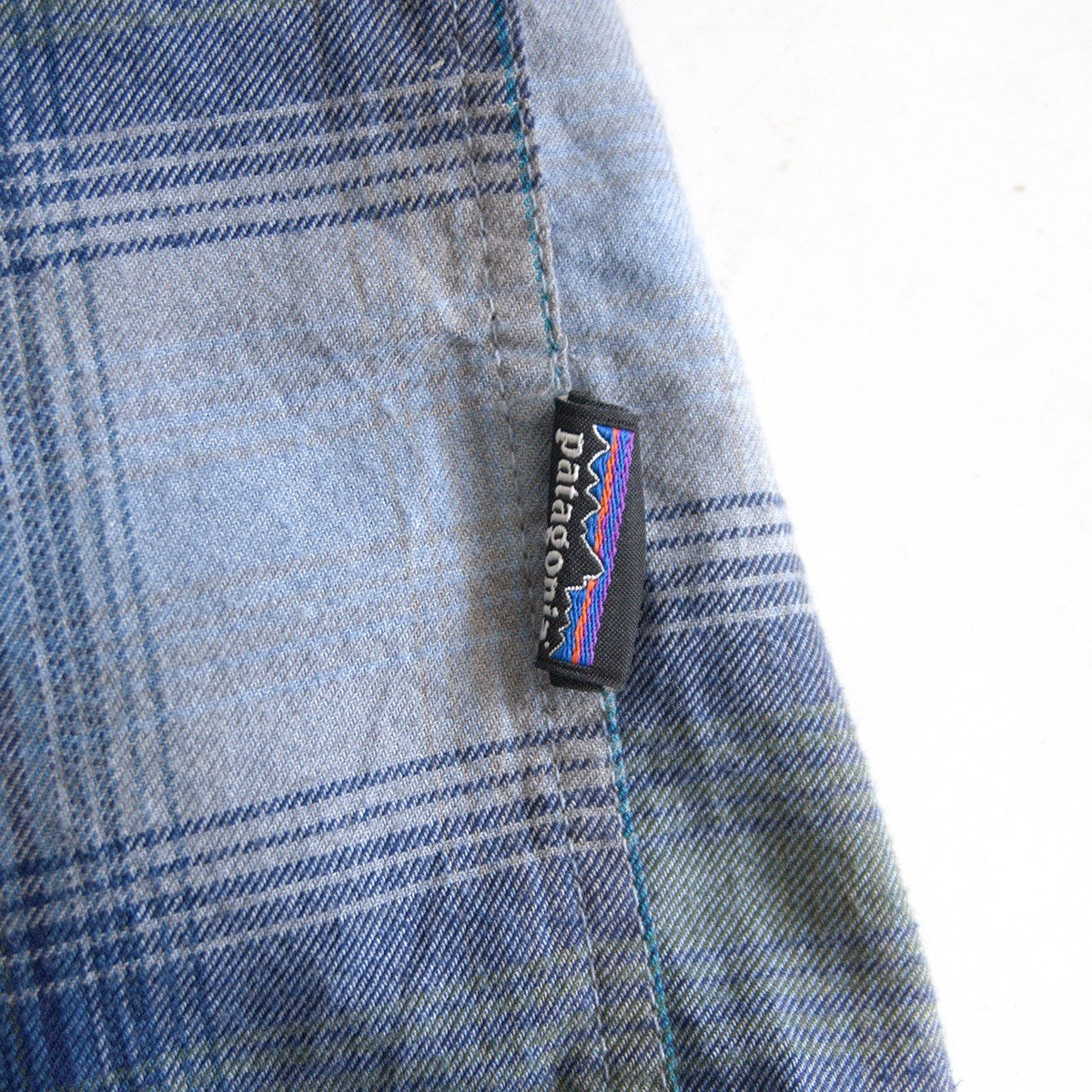 PATAGONIA 53856FA14 Check Long Sleeve Shirt Size L