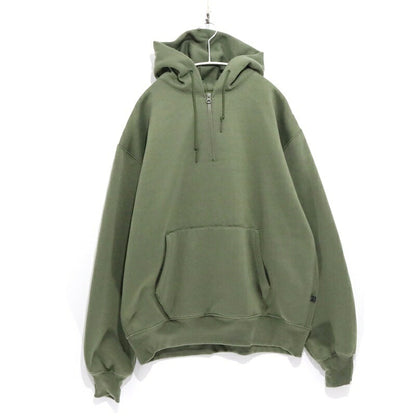 DAIWA PIER39 Tech Half Zip Sweatshirt Olive Green Size M