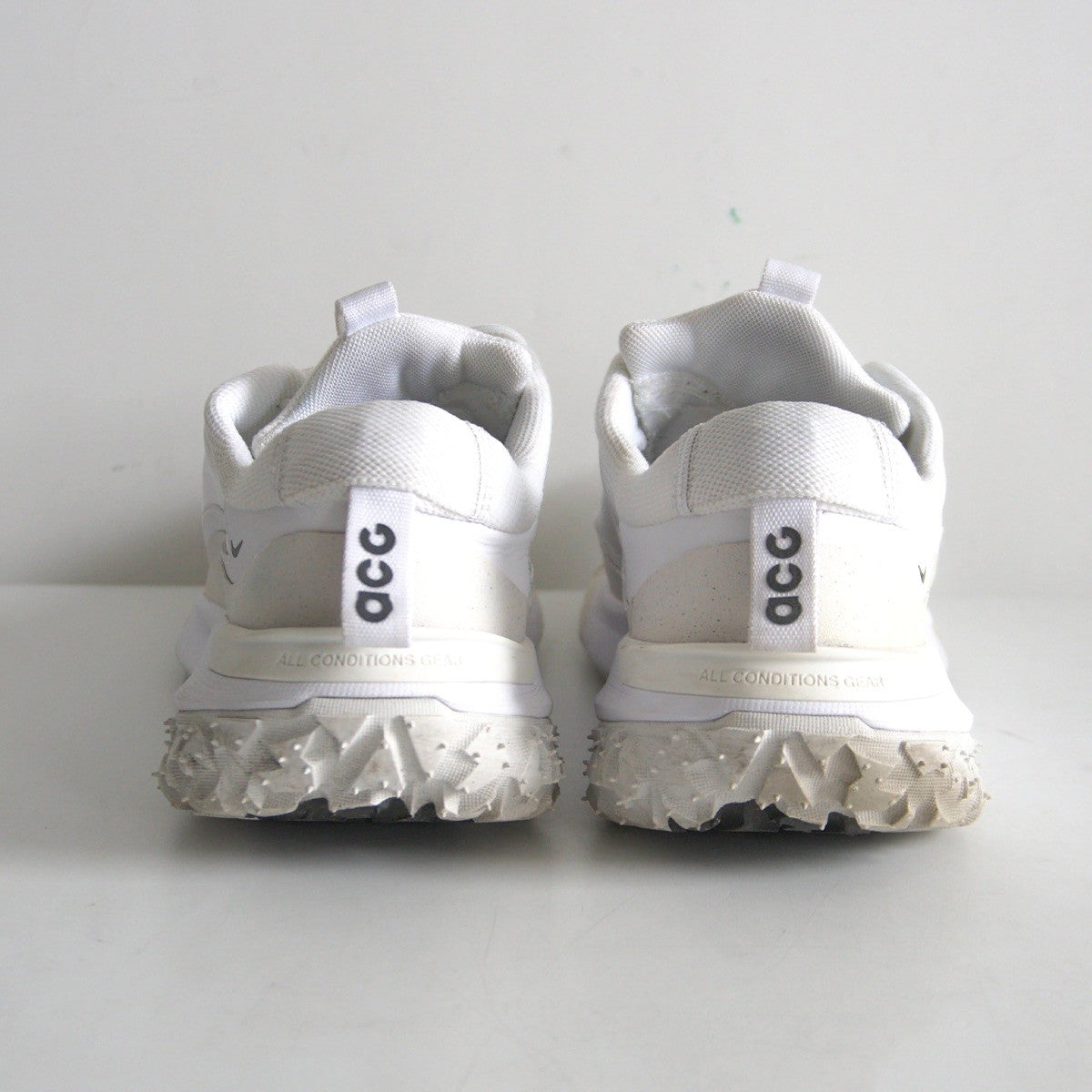 COMME des GARCONS HOMME PLUS x NIKE ACG Low Sneakers